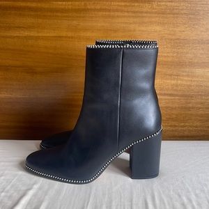 Singleuse black Coach heeled boots